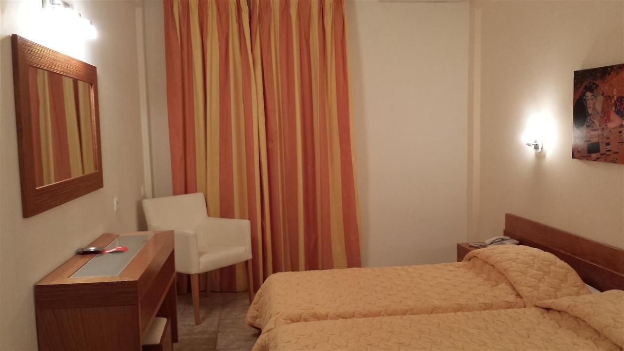 Ipsos Beach Hotel Exterior foto