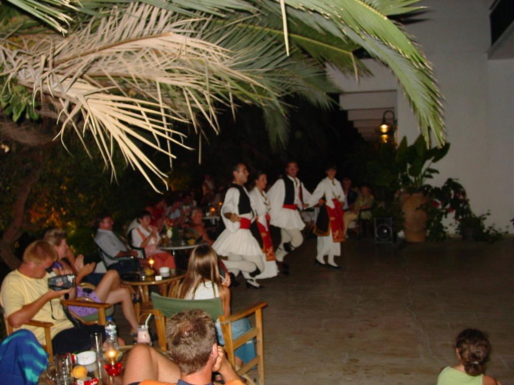 Ipsos Beach Hotel Exterior foto